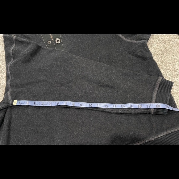 Tommy Bahama Grey Knit Top Size Large - Picture 9 of 9